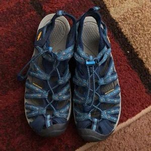 KEEN water hiking shoes 7.5 women LIKE NEW